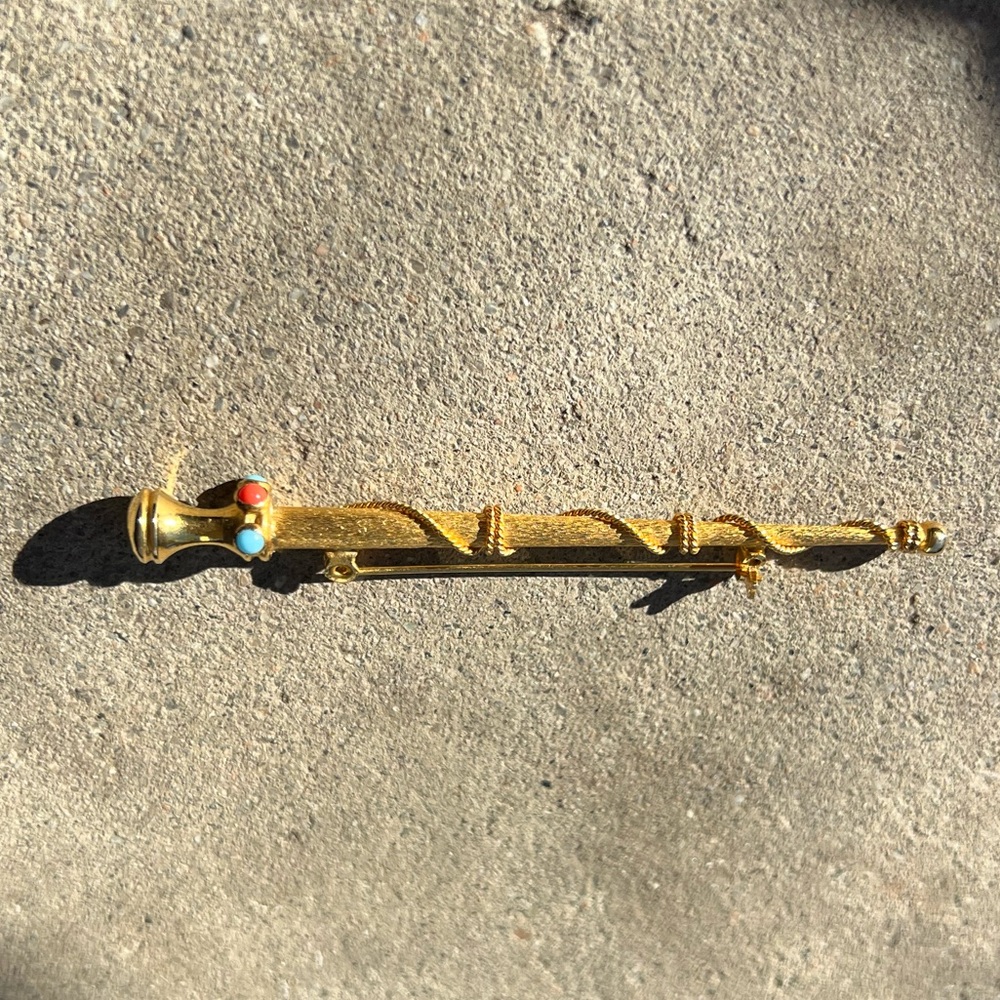 Vintage Cascio Gold Tone Sceptor Pin BROOCH TURQUOISE GLASS STONES